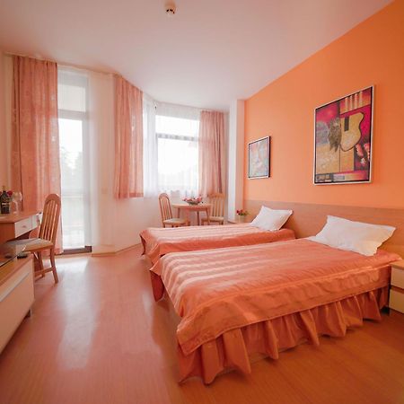 Apartments Flora-Daisy โบโรเวทส์ ภายนอก รูปภาพ